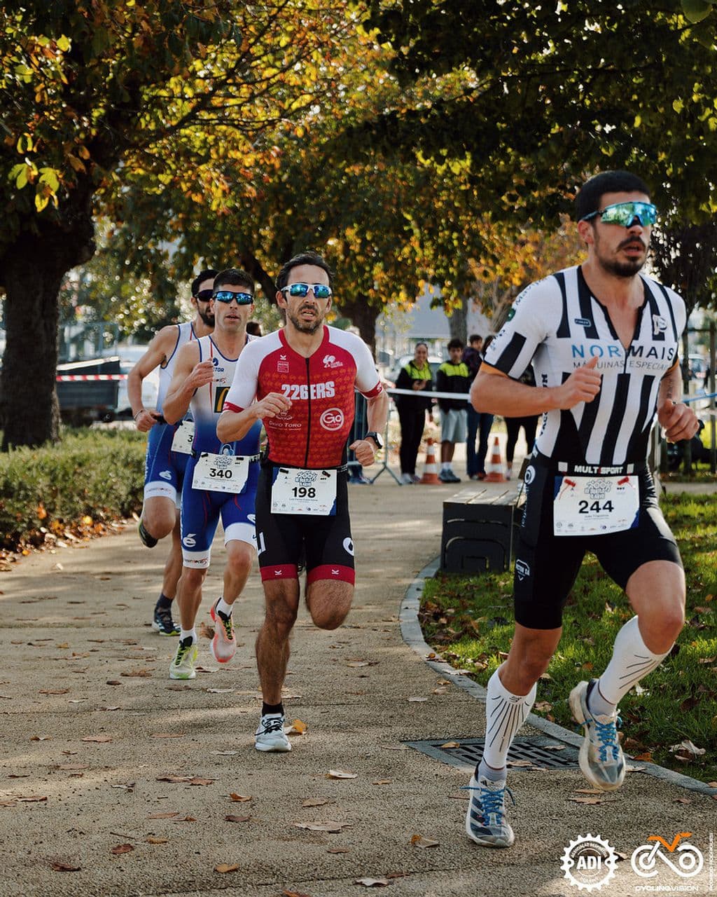 Atleta com o dorsal 244